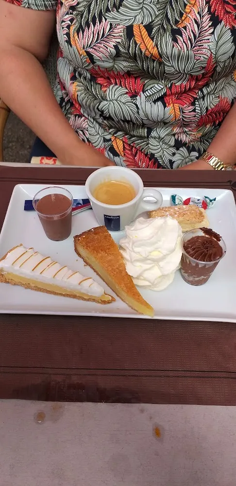 Café Gourmand